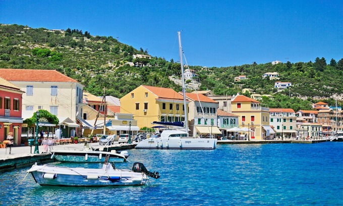 Gaios Apartment | Doras House: Gaios Waterfront Apartment