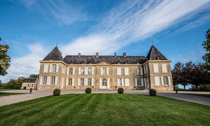 Castelnaud-la-Chapelle House | Dordogne, exceptional chateau with view and swimming pool