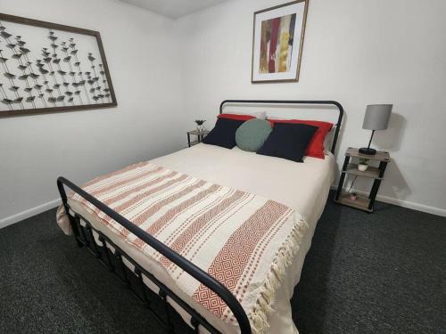 Hamilton Apartment | Dorothy - The Hamilton Suites