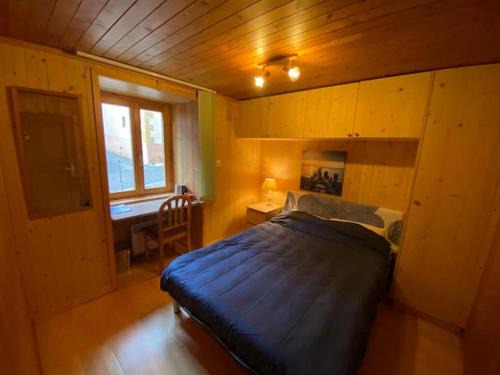 Le Chable House | Double Bedrooms 5 minute walk to ski lift