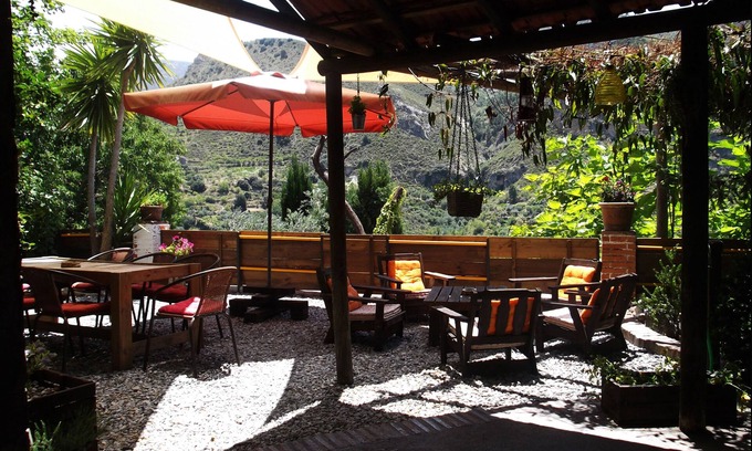 Quentar House | Double Ensuite Room in a Cosy Guesthouse in a Small Village