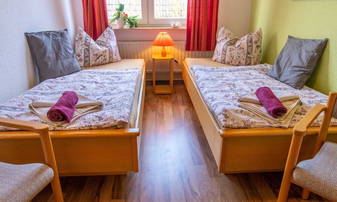 Prohn Apartment | Double room (14) - Pension Zur Kurve