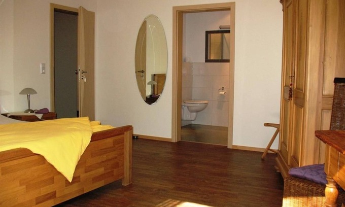 Leinsweiler Bed & Breakfast | Double room 3 - Gästehaus Erlenwein