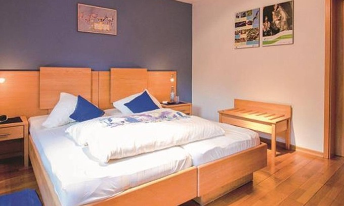 Reifferscheid Bed & Breakfast | Double Room Shower/WC - Gästehaus Im Tal 18