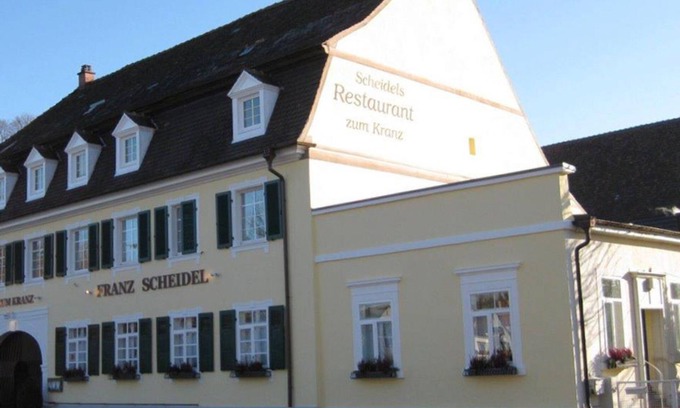 Kenzingen Apartment | Double room with shower and WC - Scheidels Restaurant zum Kranz-Hotel