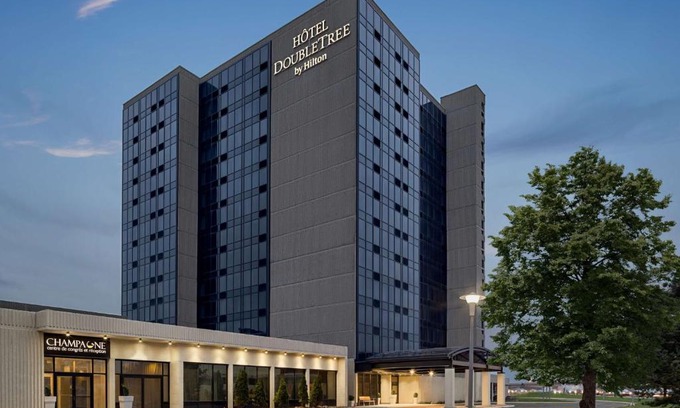 Pointe Claire Hotel | Doubletree By Hilton Pointe Claire Montreal Airport West