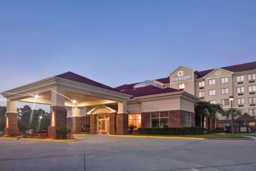 Hattiesburg Hotel | DoubleTree by Hilton Hattiesburg, MS
