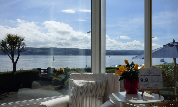 Kilmun House | Douglas Park Guest House