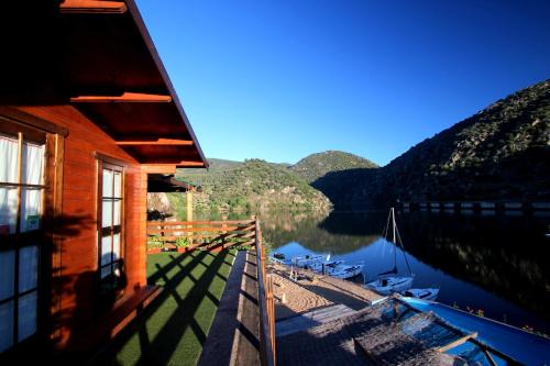 Sao Joao da Pesqueira Boat Rental | Douro Yacht Charter & Bungalows