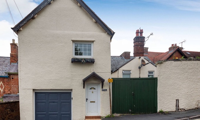 Ruthin Cottage | DOVE COTTAGE in Ruthin