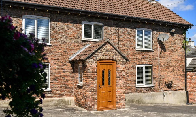 Goole House | Dovecote Farm House