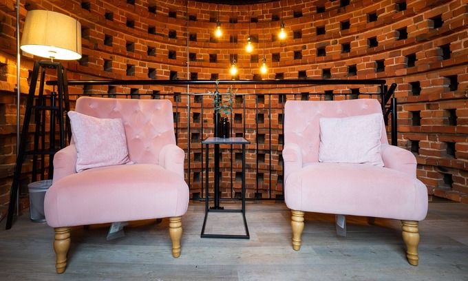 Frampton Cottage | Dovecote - sleeps 2 in 1 bedroom