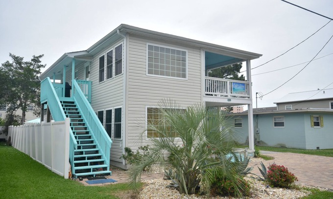Crescent Beach House | Downstairs Unit - 2 Blocks to the Beach - Pool and Hot Tub!