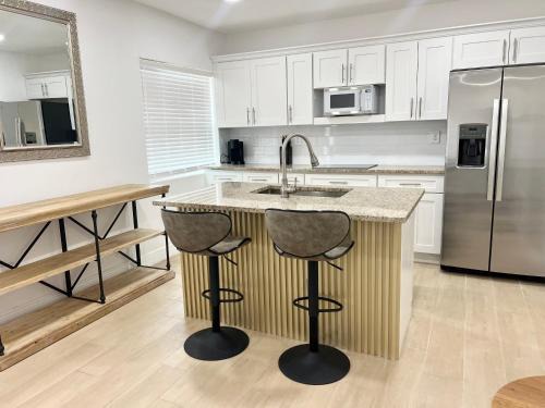 North Hyde Park Apartment | Downtown 1B-1B Apartment #1