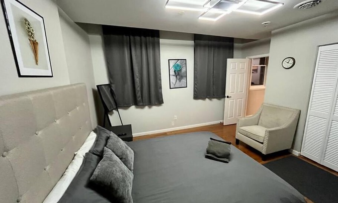 Downtown Albany Apartment | Downtown Albany 1 Bed + Workstation @ Maiden Lane