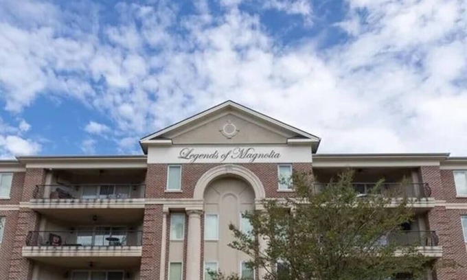 Auburn Apartment | Downtown Auburn 2BR/2.5BA Condo across from campus