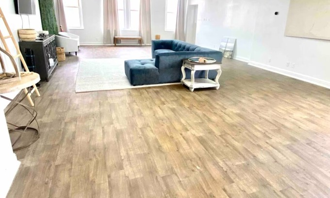 Owensboro Condo | Downtown condo Cozy 2-bedroom with WiFi, AC in charming Owensboro