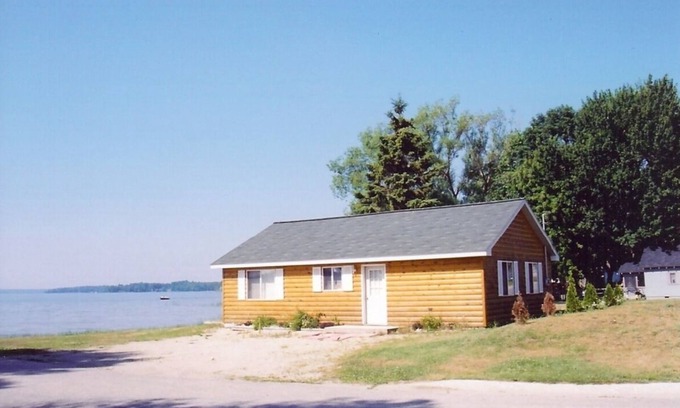 Curtis Cabin | Downtown Curtis South Manistique Lakefront Cabin