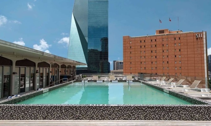 Downtown Dallas Apartment | Downtown Dallas CozySuites with gym #2