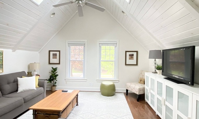 Elkhart Lake Condo | DOWNTOWN Elkhart Lake—Modern Cottage—Upper Condo