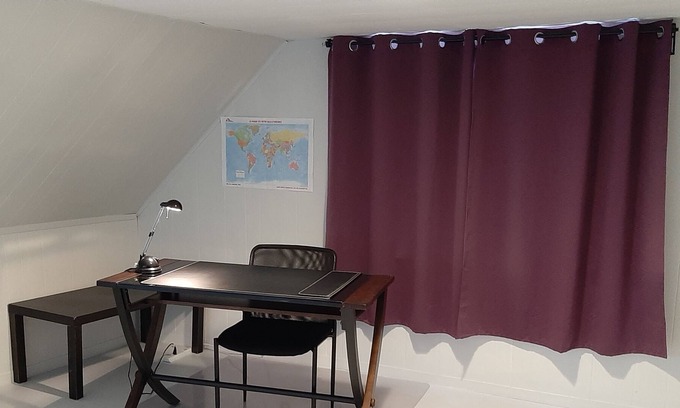 Hull Apartment | Downtown Gatineau, 2 km from Parliament Hill + parking
