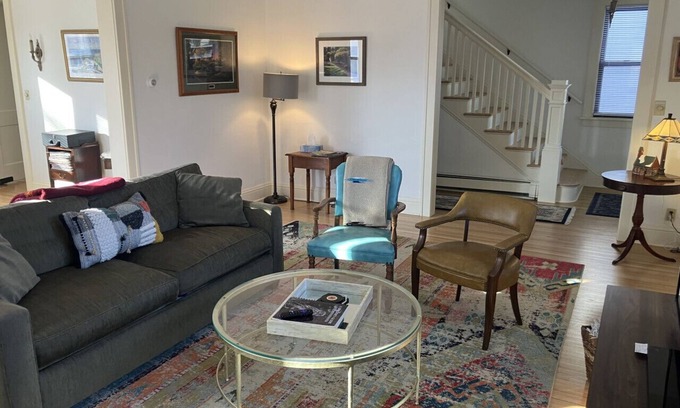 Hibbing House | Downtown Hibbing, 3 bd, 2 ba. home