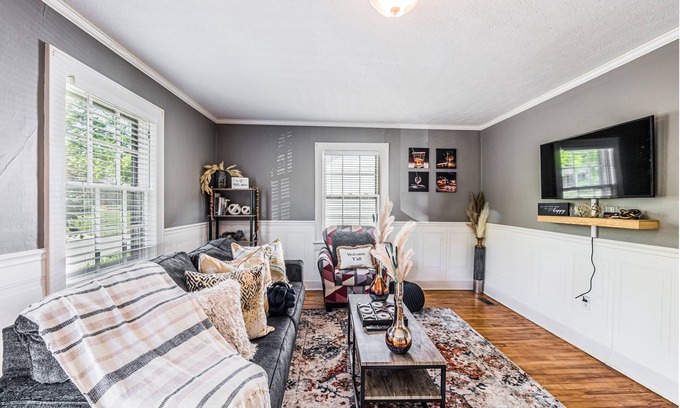 Bowling Green House | Downtown Ky Bourbon Tour Cozy Cottage