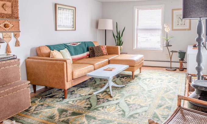 South End Apartment | Downtown Lakefront Hideaway