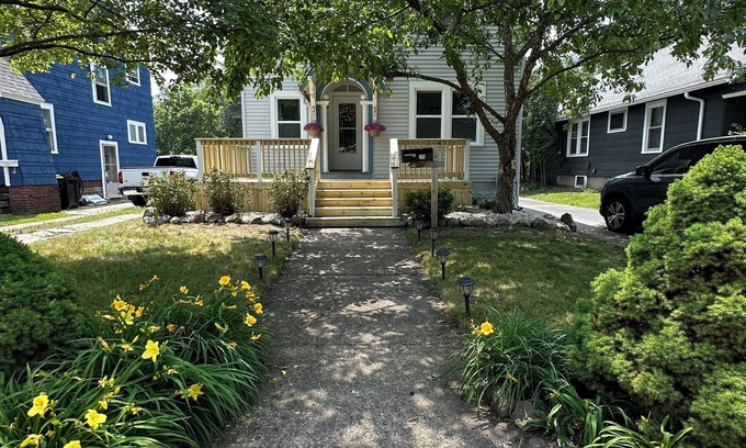 Midland House | Downtown Midland, walking distance to Dow Gardens, Tree Canopy and Main Street
