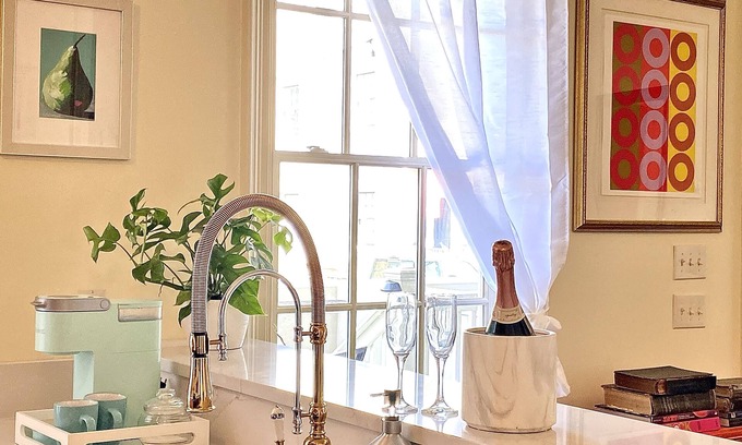 Central Business District House | Downtown Mobile, AL- 5 Minute Walk to Parades!
