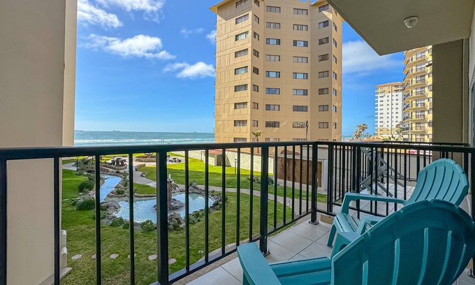 Centro Playas Condo | Downtown Oceana Condo/2 Min Walk to Papas&Beer
