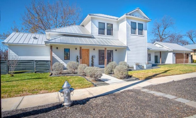 Government Hill House | Downtown/Pearl/Southtown- W/Pool