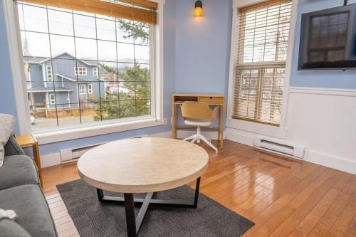 Whitehorse Apartment | Downtown Whitehorse Apartment in Old Town