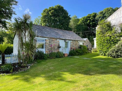 Trewen House | Dozmary Cottage