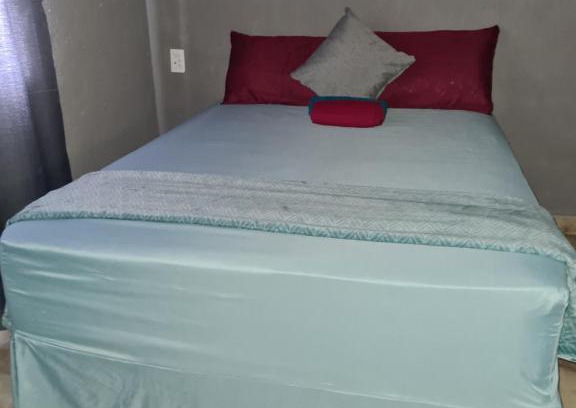 Greater Giyani Cabin | Dr DESTER LODGE