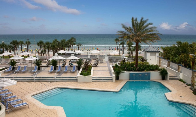 Brush - Stewarts Hotel | Dream Beach Vacay! Four Units Right on the Beach! 2 Pools, Spa & Parking!