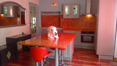 Alignan-du-Vent Apartment | DREAM COLOR