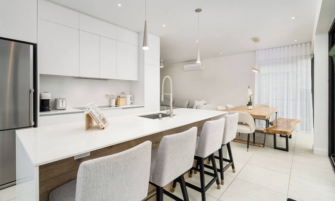 Laval Condo | Dream Home Retreat - Condo Laval
