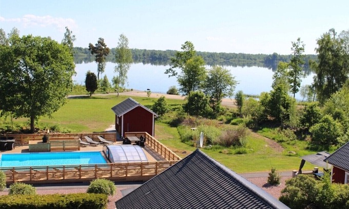 Vackelsang Ski Chalet | Dream location on the lake with pool, internet, sauna, fire place and boat with electric engine