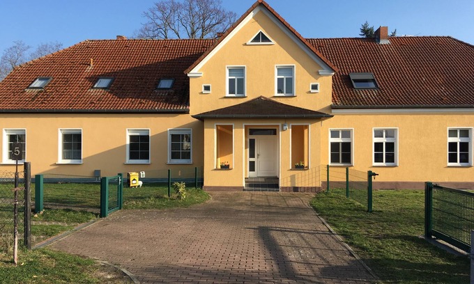 Tangerhutte Apartment | Dream vacation apartment with Elbe view Gutshaus Polte