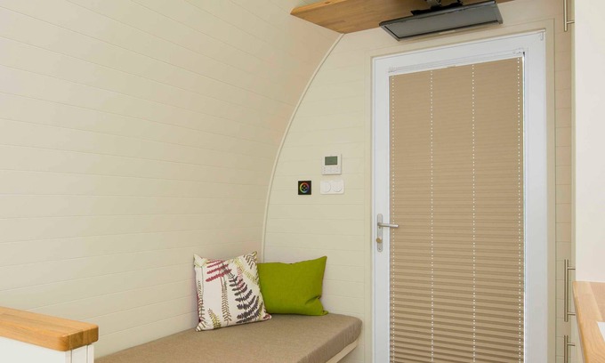 Kleinblittersdorf Cabin | Dreibettzimmer - Glamping Resort Biosphäre Bliesgau