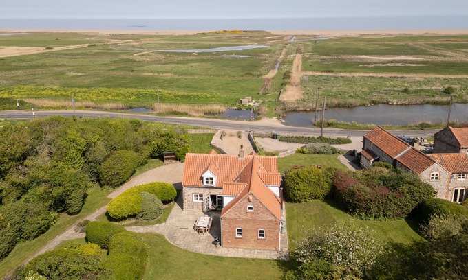 Salthouse Cottage | Drift Cottage, Salthouse, Norfolk