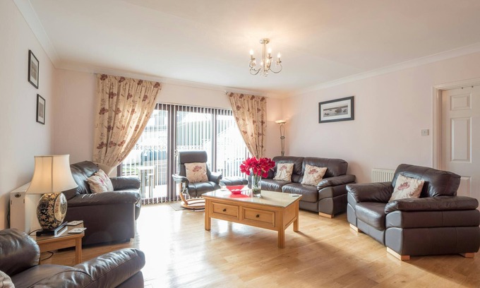 Begelly Cottage | Driftwood, Saundersfoot
