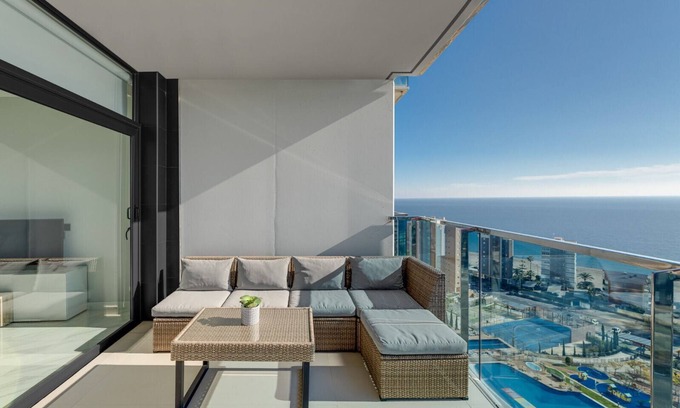 Cala Apartment | DRIVE 240 3 Bedrooms Apartments
