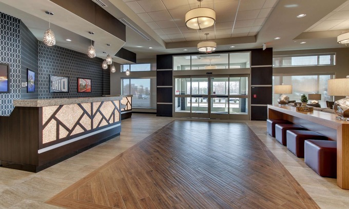 Orange Hotel | Drury Inn & Suites Cleveland Beachwood