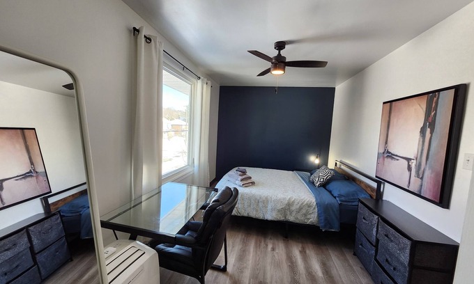 Sudbury Apartment | DT modern 2 bedroom Apt - Laundry+Parking