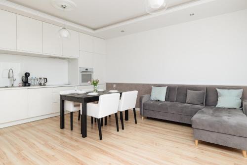 West Pomeranian Voivodeship Apartment | Duńska Chic Apartment