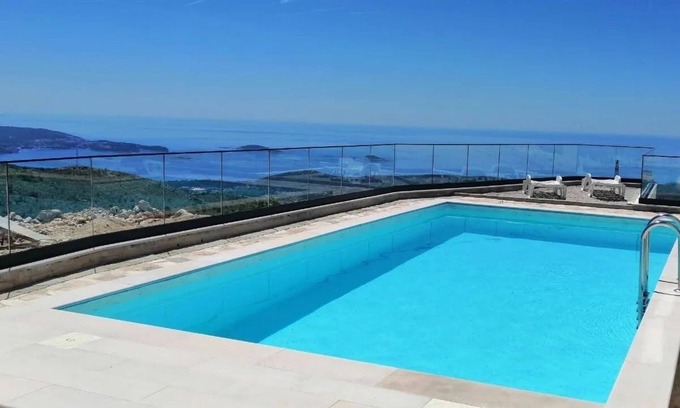 Ravno Villa | Dubrovnik Heights – Cozy Autumn Luxury Villa - Heated jacuzzi