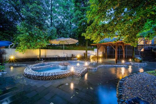 Dujiangyan Hotel | Dujiangyan Irrigation Project Puruna Hot Spring Hotel Panda Valley Store
