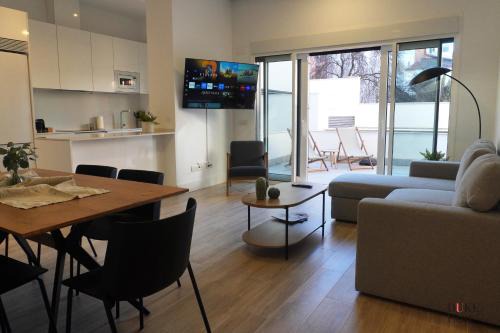 Almenara Apartment | Duke 5torres Apartments